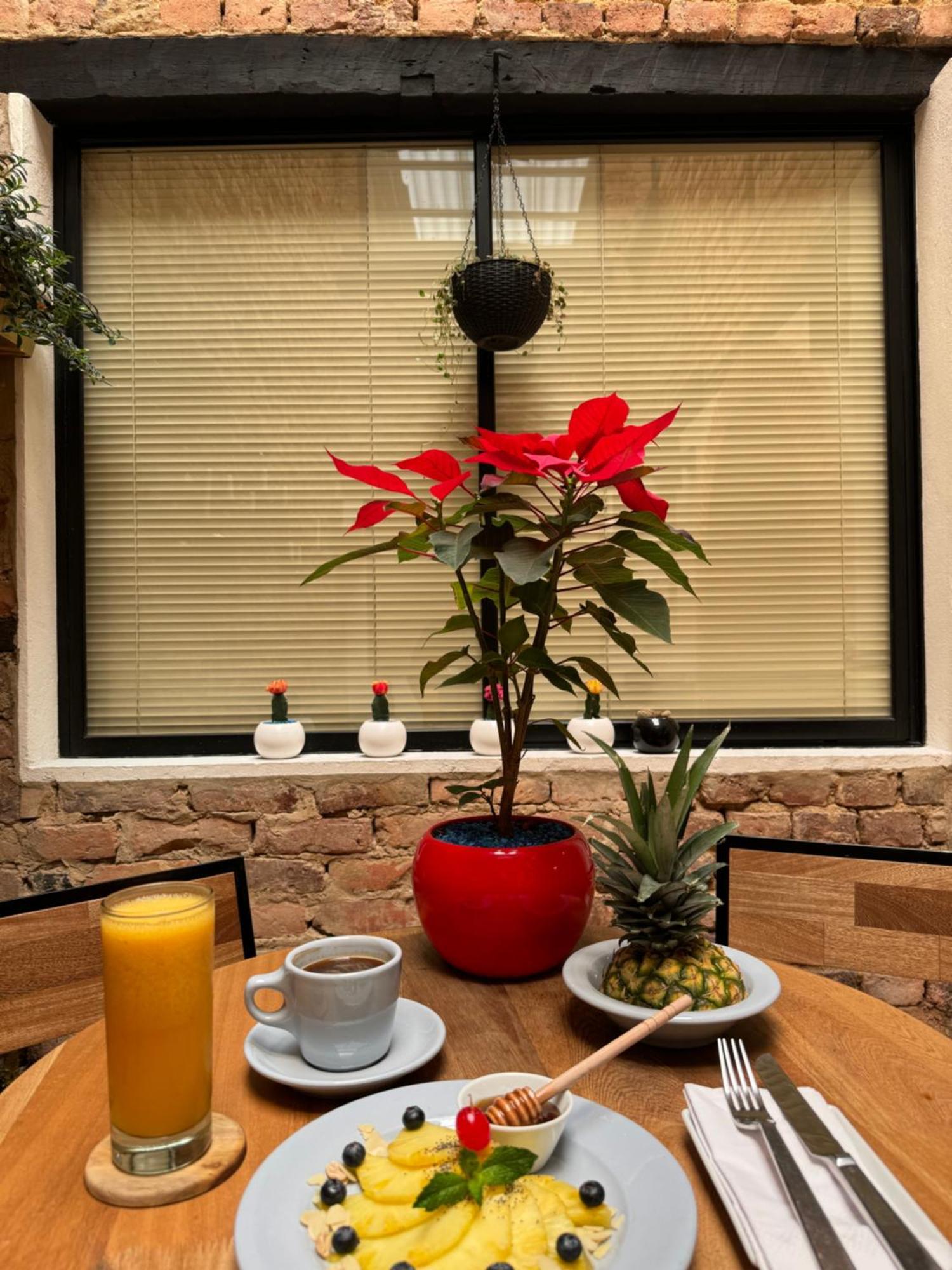 Las Aguas Inn Bogota Bagian luar foto